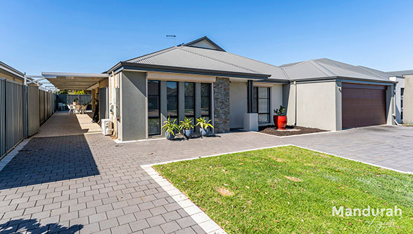 12 Glyde Way